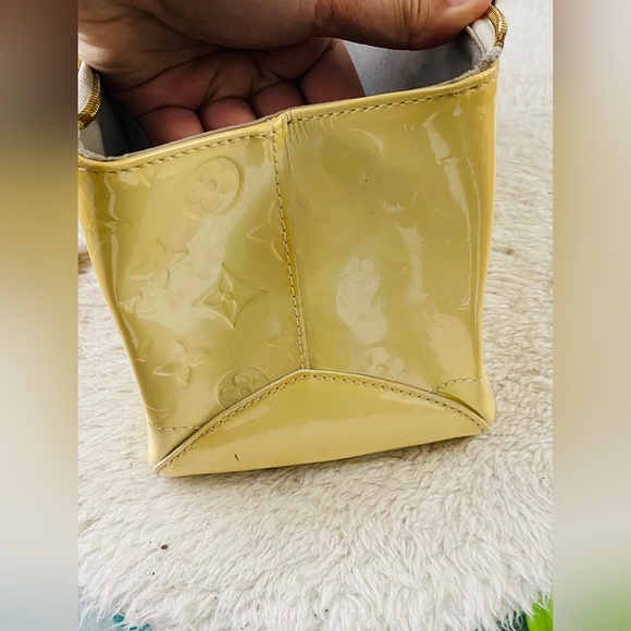 SOLD!!!(2for350)Original LV vernis - Picture 10 of 16